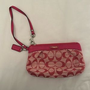 VINTAGE PINK COACH WRISTLET